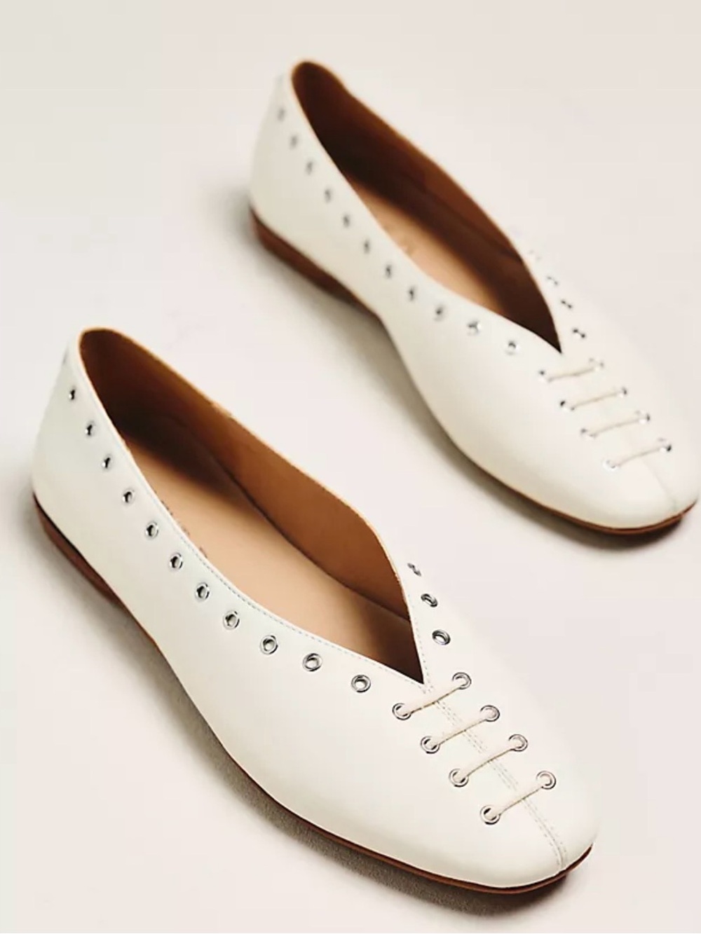 SILENT D Lonny grommet lace up flats